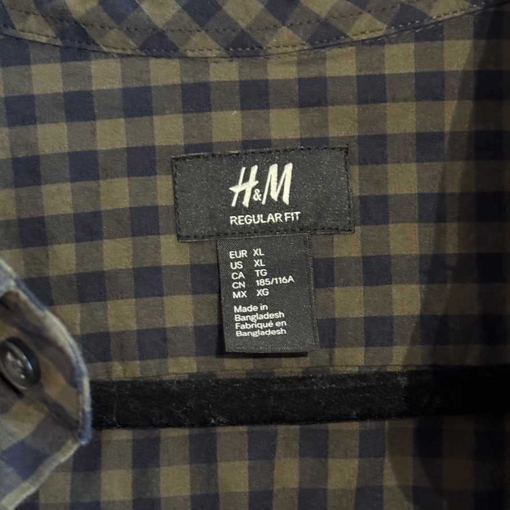H&M Checkered Button-Up Shirt - Picture 2 of 2